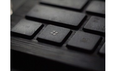 Windows w firmie – jaka licencja jest legalna dla działalności?